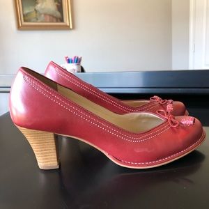 clarks bombay red
